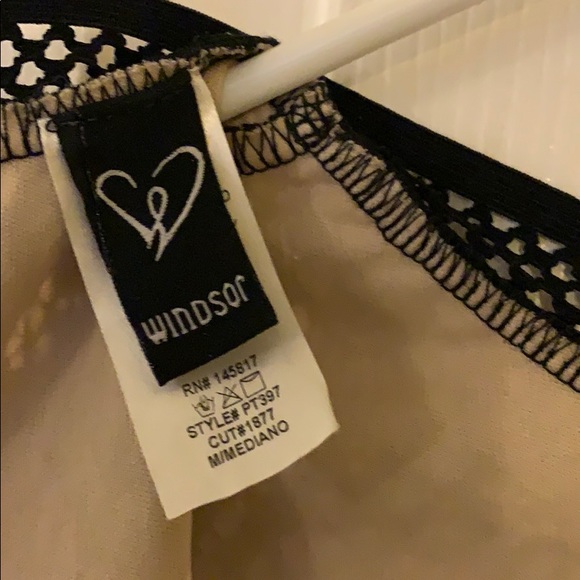 Black mesh and lace dressy jacket - Picture 6 of 8